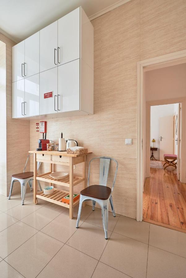 Spacious Apartment In The Perfect Lisbon Location, By Timecooler Exterior photo